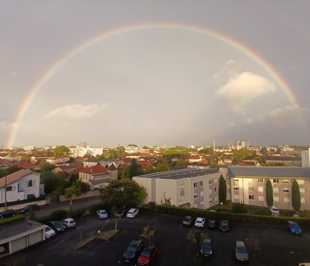 ¿Tu mente está en un torbellino de pensamientos o tú misma lo estás&nbsp;creando?